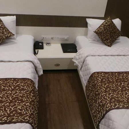 Princess Hotel Ankleshwar Bagian luar foto