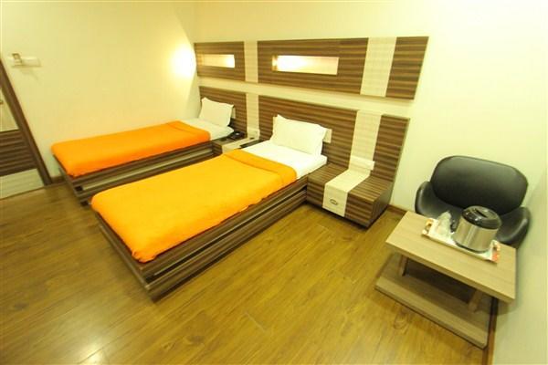 Princess Hotel Ankleshwar Bagian luar foto
