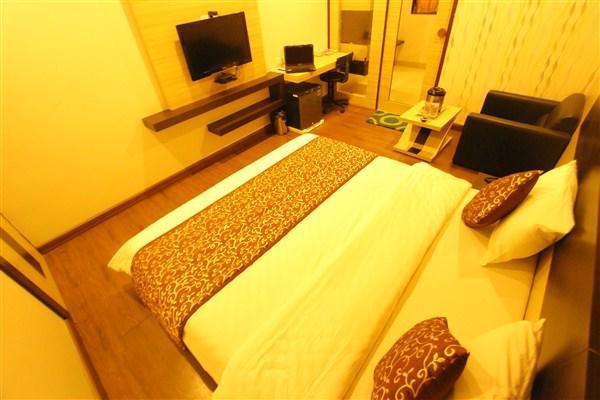 Princess Hotel Ankleshwar Bagian luar foto