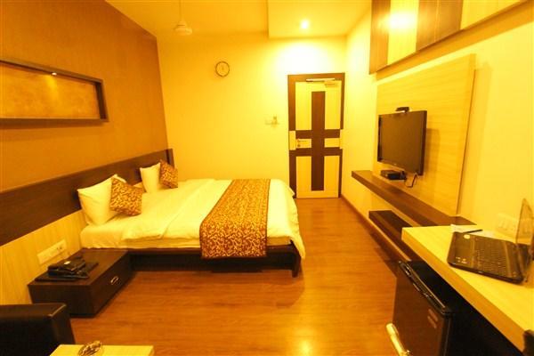 Princess Hotel Ankleshwar Bagian luar foto