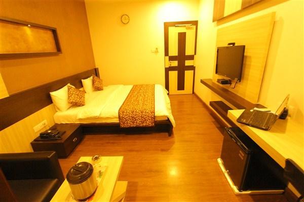 Princess Hotel Ankleshwar Bagian luar foto