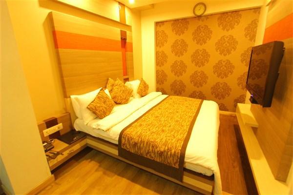 Princess Hotel Ankleshwar Bagian luar foto