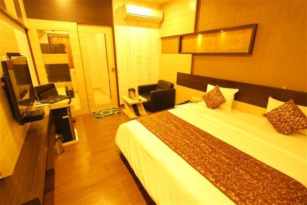Princess Hotel Ankleshwar Bagian luar foto
