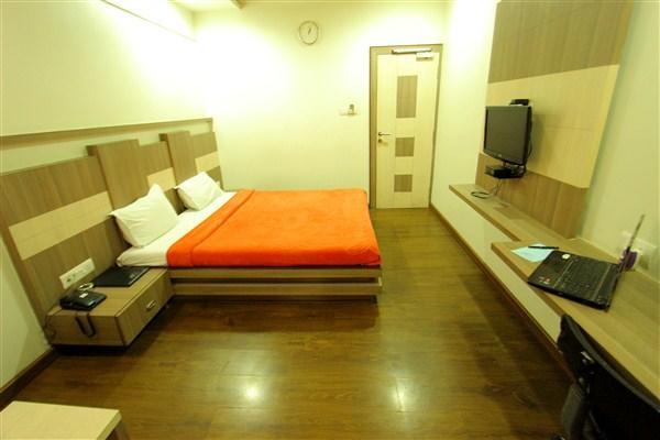 Princess Hotel Ankleshwar Bagian luar foto