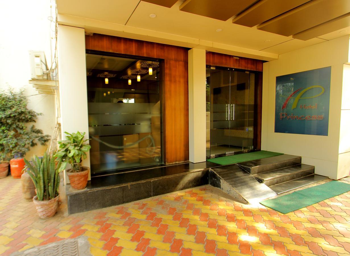 Princess Hotel Ankleshwar Bagian luar foto